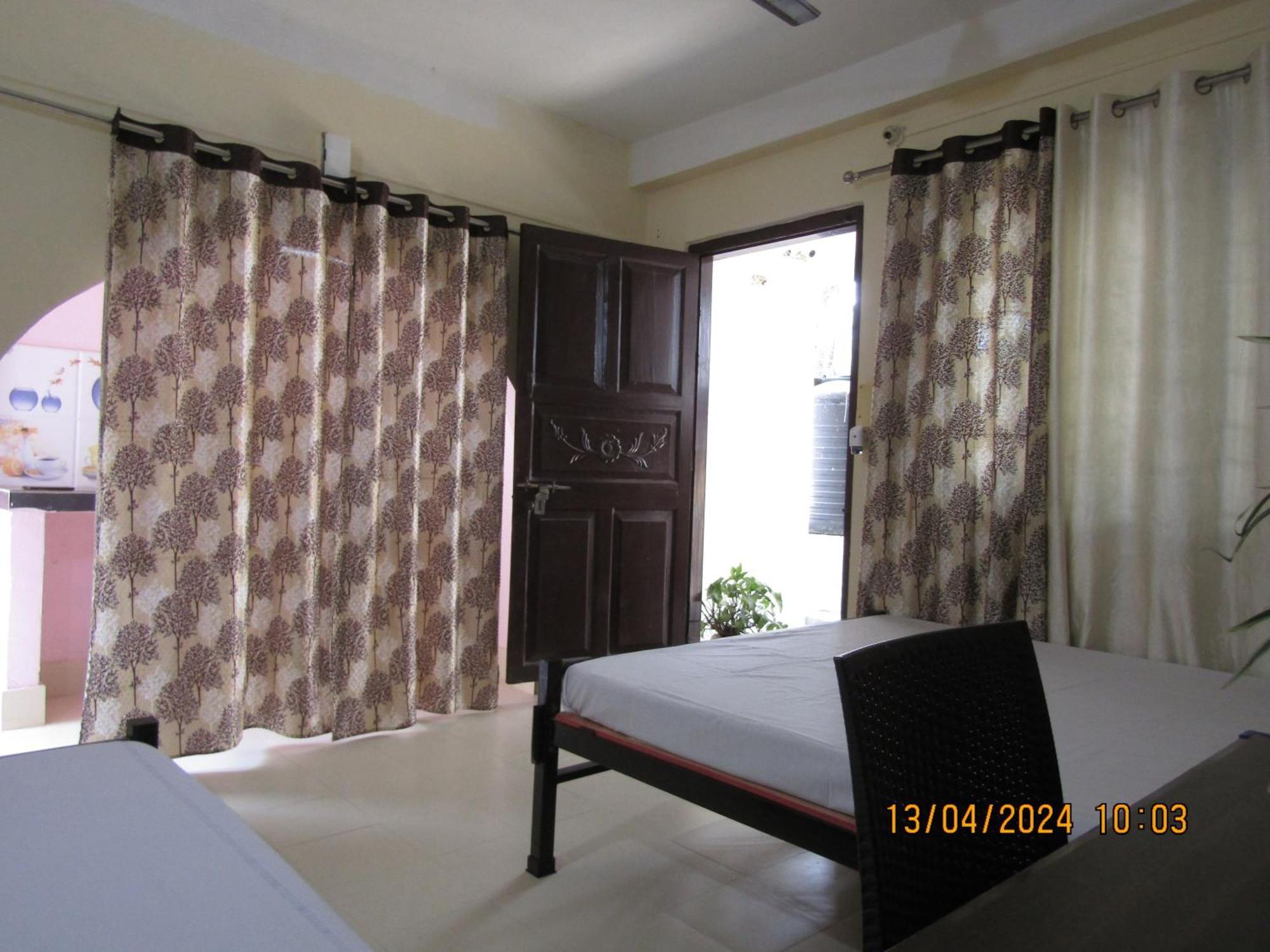 Cozy * Guwahati